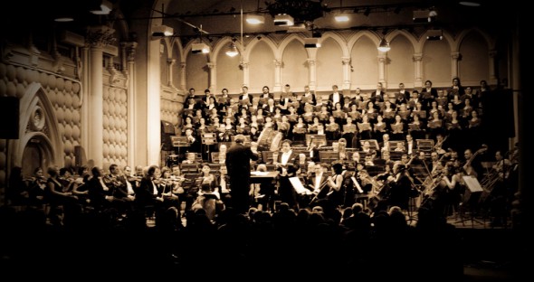 Corul si orchestra filarmonicii (sursa: flickr, octaav)